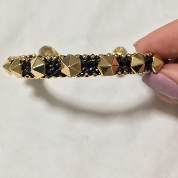 :: S&D [RARE]🦁⚜️Artemis Brass Stud Lionhead Cuff - Picture 8 of 9